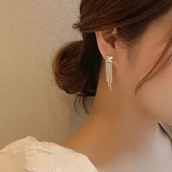 NEW LUXURY SILVER DIAMOND LONG TASSEL EARRINGS - Picture 2 of 4